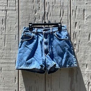 Vintage Levi’s orange tab high rise shorts
